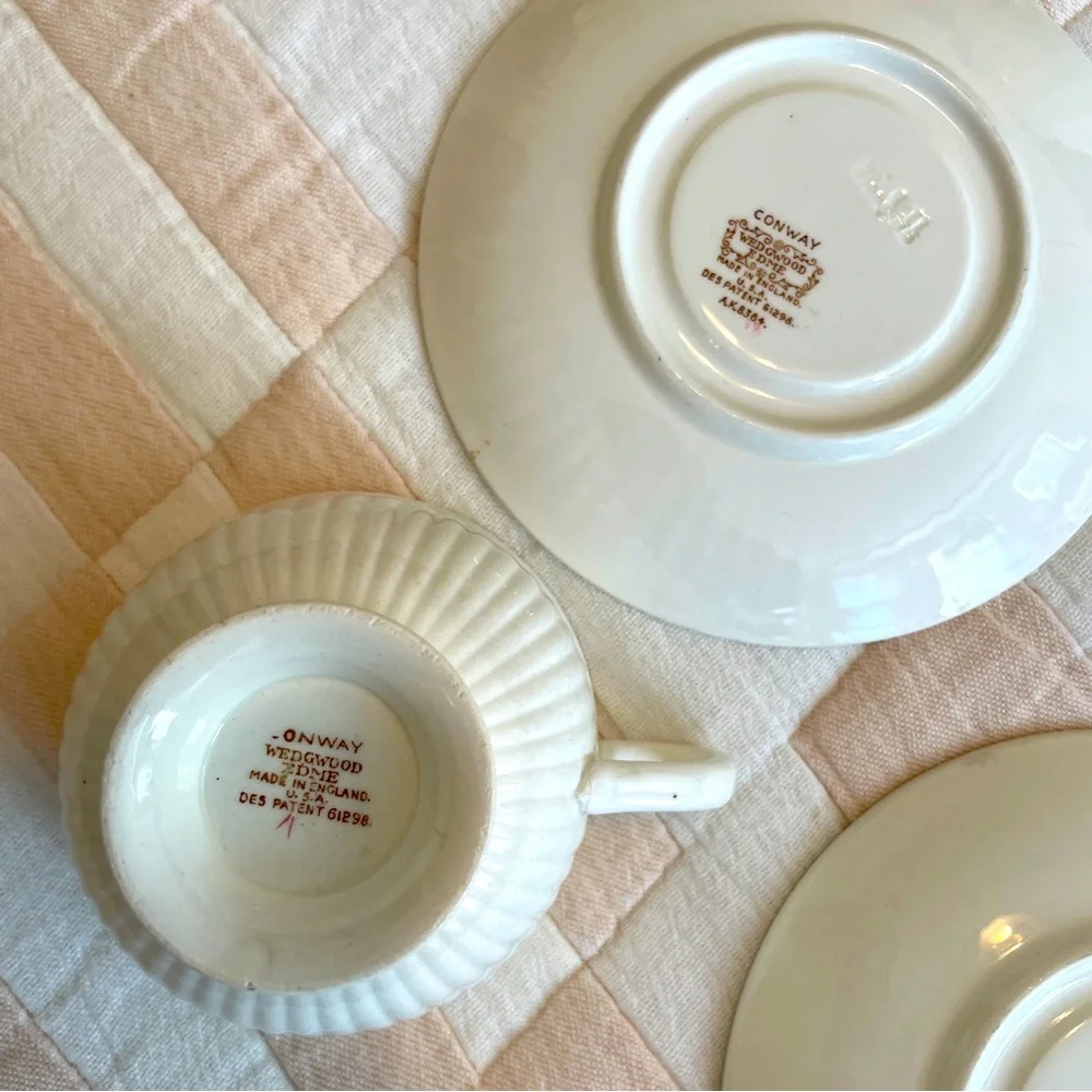 ADORABLE Wedgwood Edme Conway Sets, 2 Cups and 3 Saucers,‎ Vintage